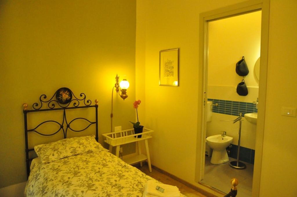 Single Room Private Bathroom,1033382021:JPEG