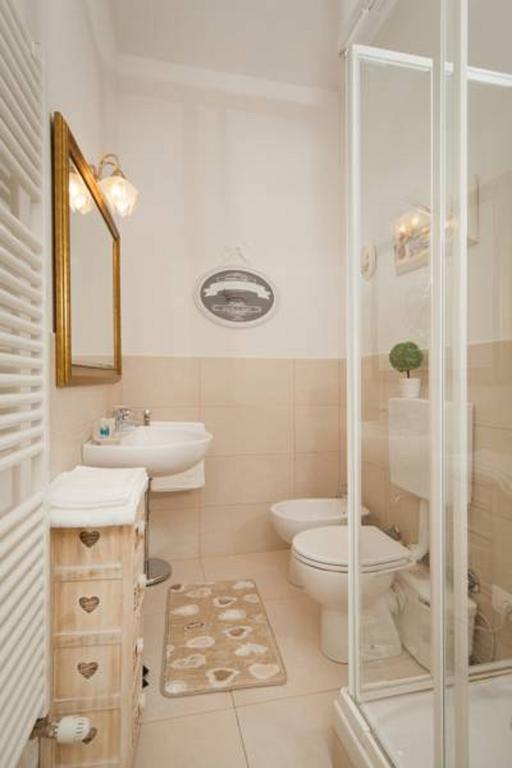 Double Room with Private Bathroom #3