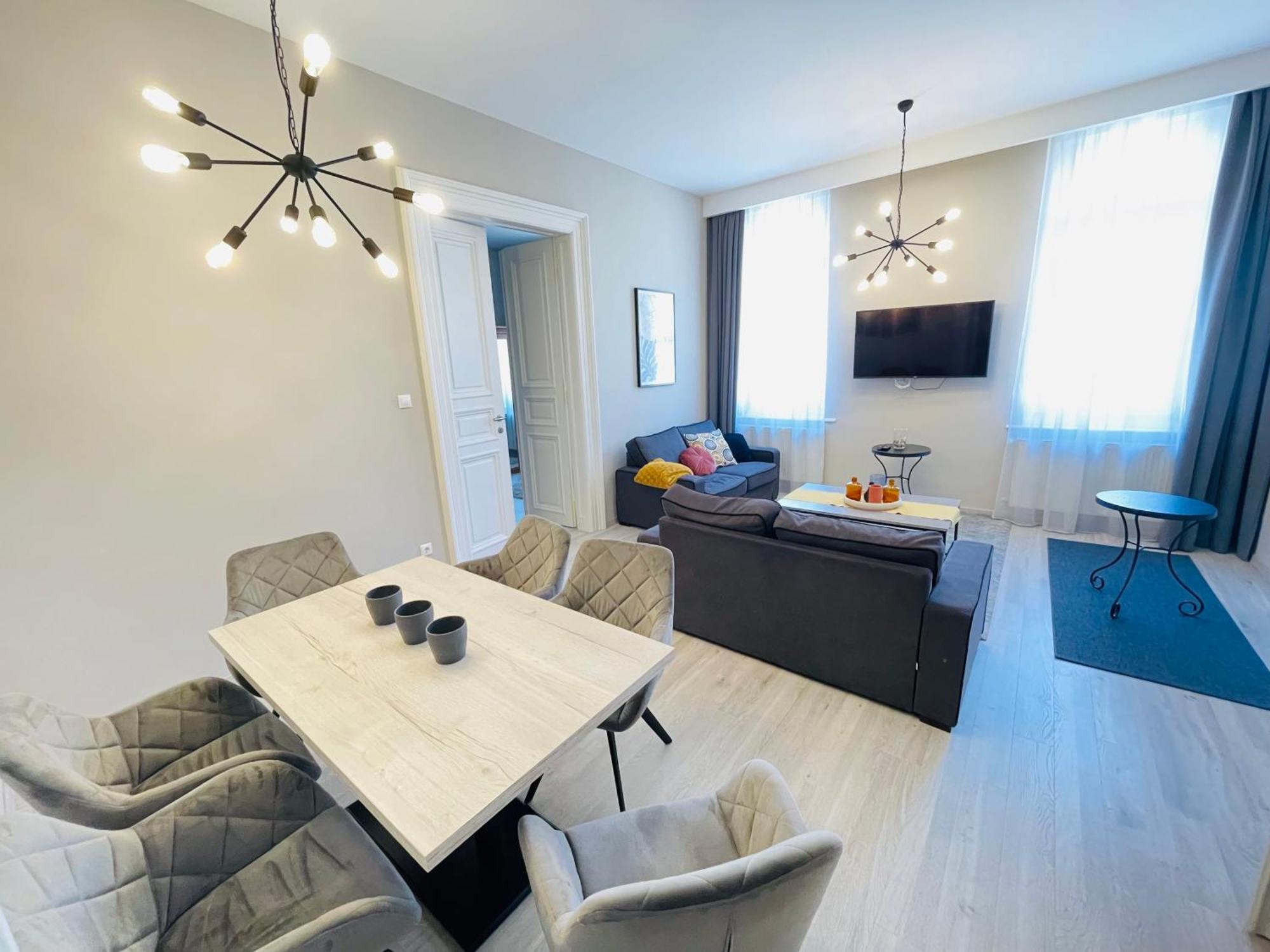 Double or Twin Room with Private Bathroom