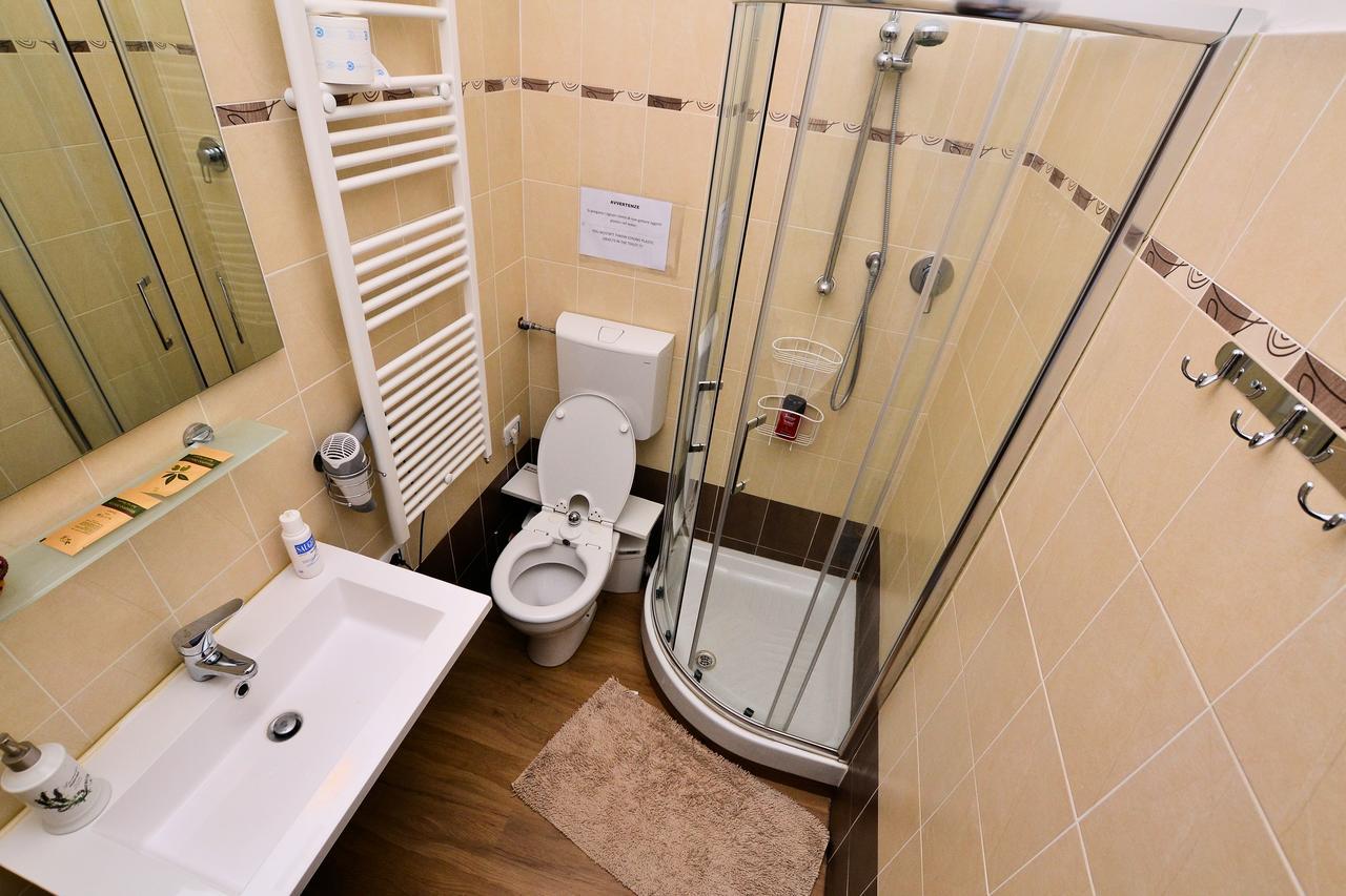 Double Room Private Bathroom