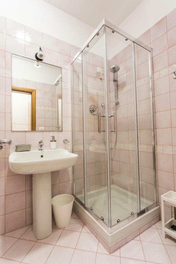 Double Room Private Bathroom,891751693:JPEG