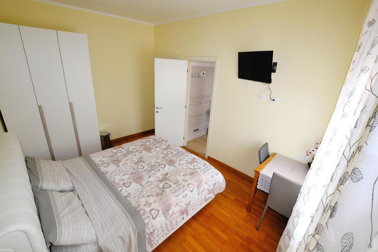 Triple Room Private Bathroom