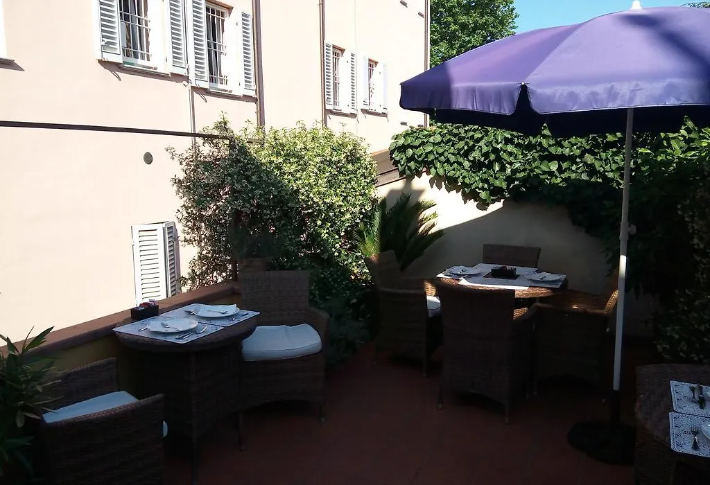 Palazzo Trevi Charming House-1