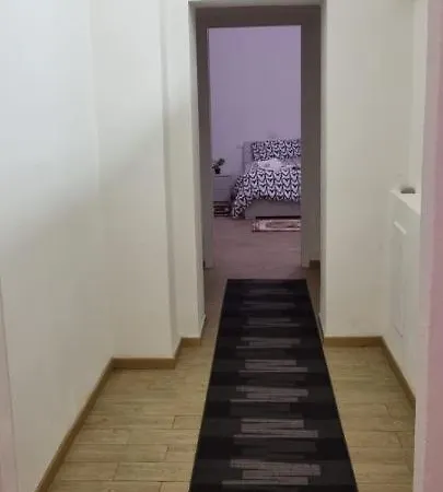 Denise B&B-3