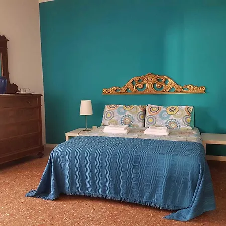 L.T. Schneider B&B-2