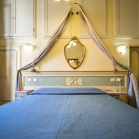 Antica Residenza D'Azeglio Room&Breakfast Di Charme-2
